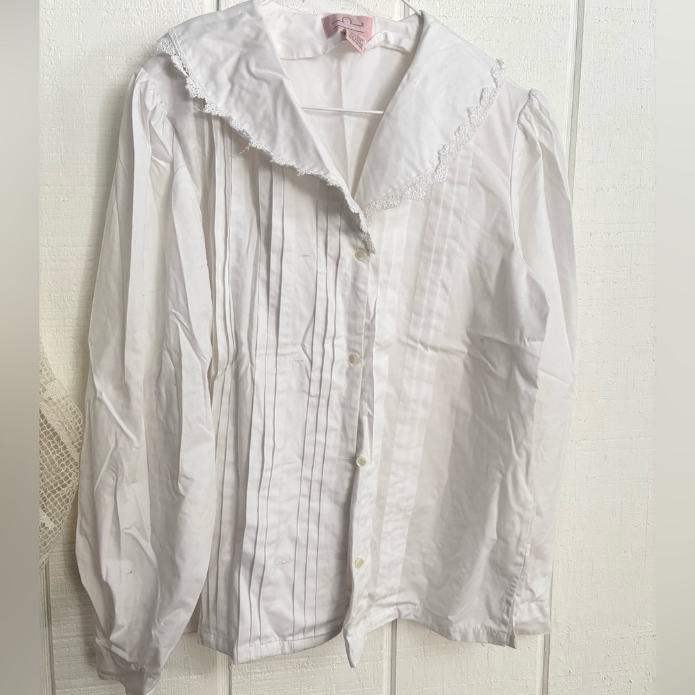 Vintage  White Ruffled Neck  Women's Top Size 16